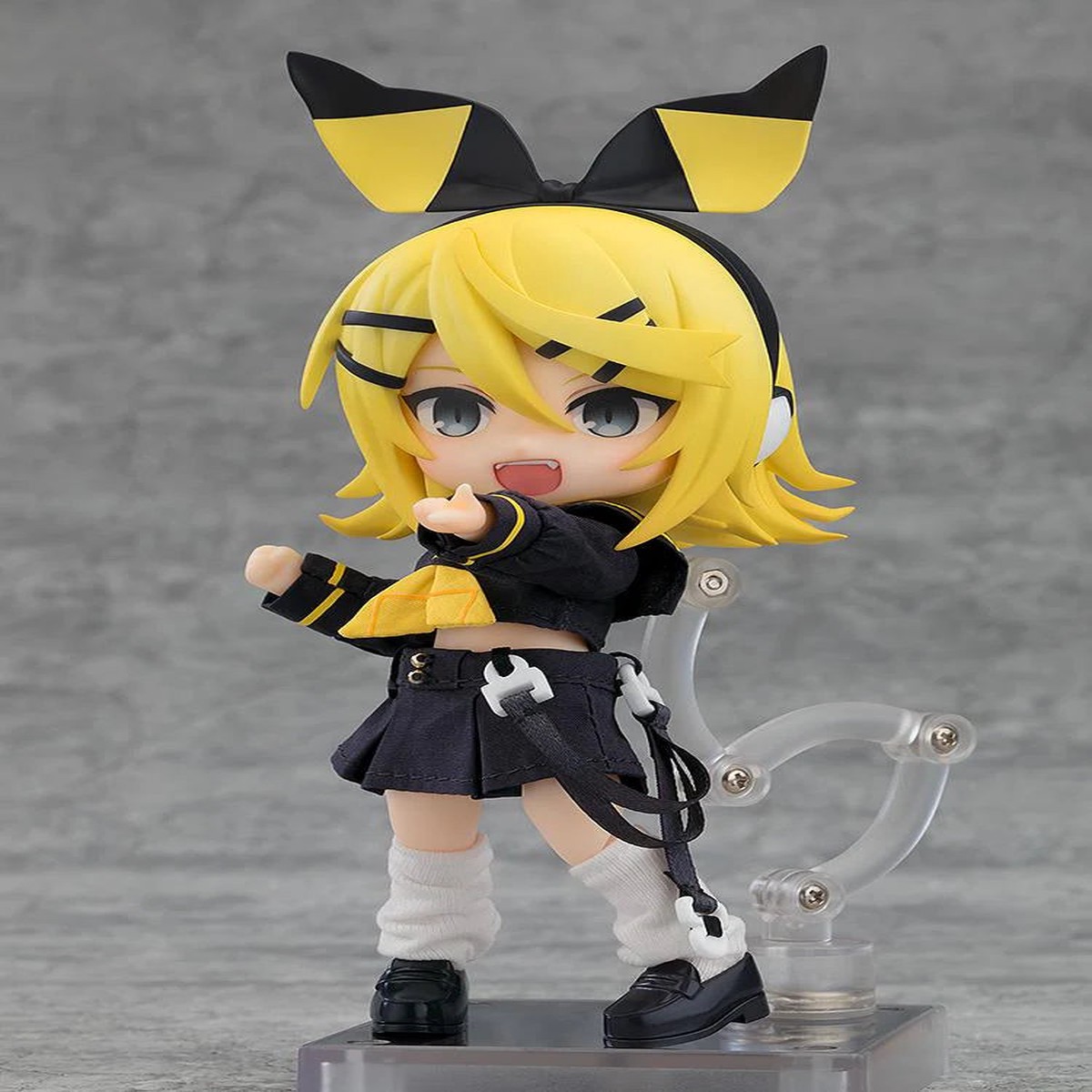 [Pre-order] Vocaloid – Kagamine Rin (BRING IT ON Ver.) Nendoroid Doll Good Smile Company