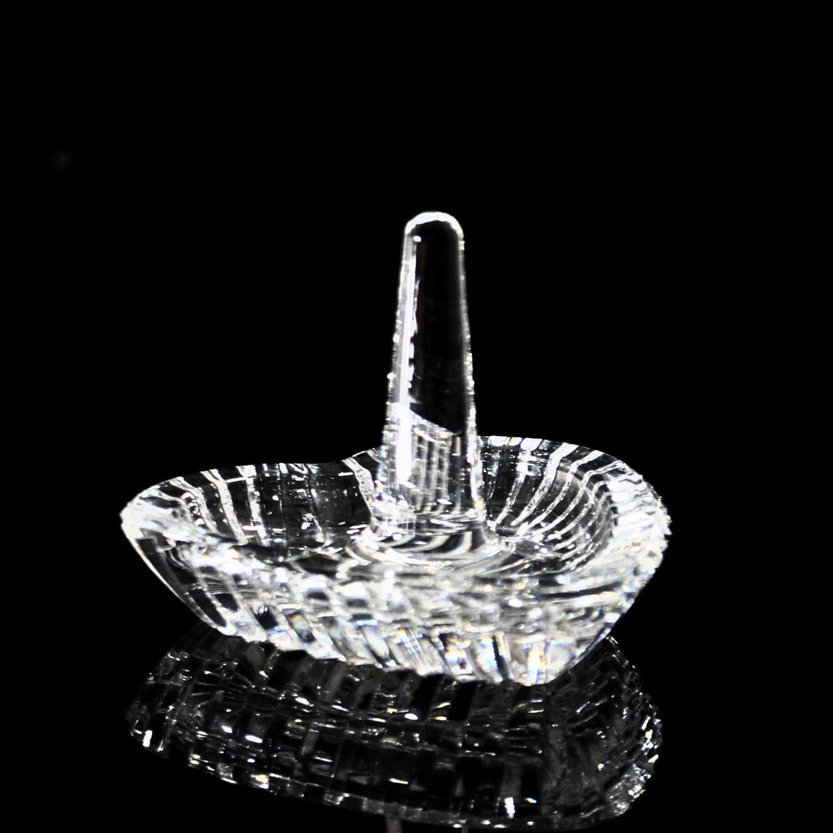 Waterford Crystal: Wedding Heirloom Ring Holder, 3″ – Like New